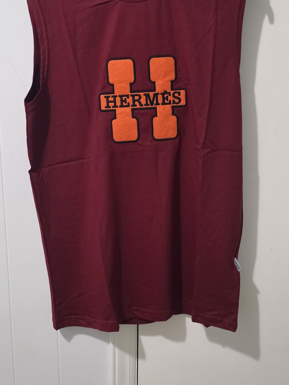 Hermès Maroon Sleeveless Tee with Orange Logo